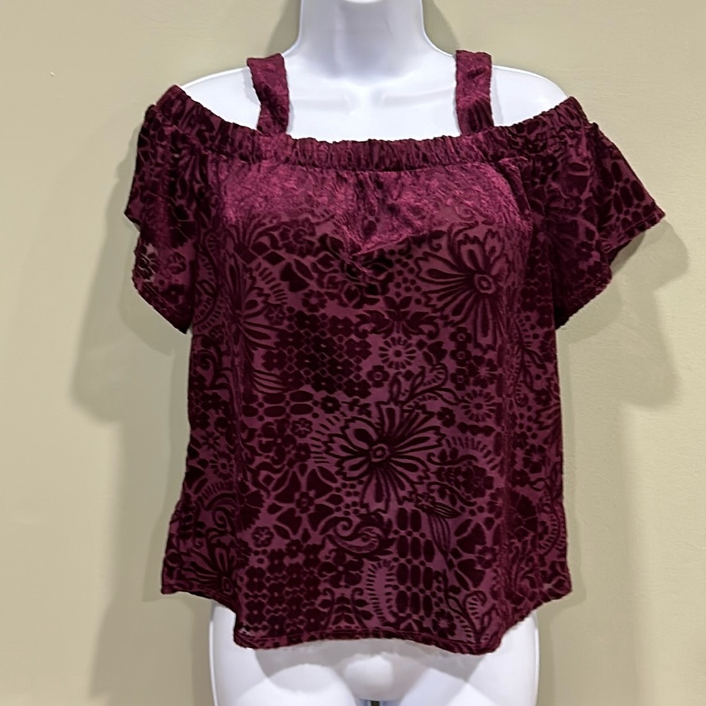 NWOT A. Byer Plum Burgundy Off the Shoulder Velour Floral Blouse Size M